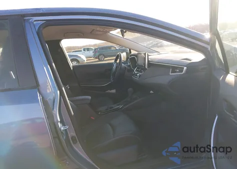 2022 Toyota Corolla Hybrid Le z USA, uszkodzony, nr VIN JTDEAMDE6NJ037104